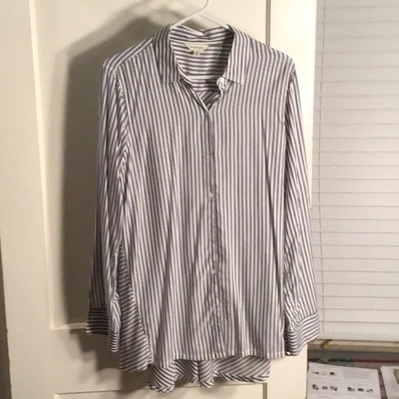 Button down top - Picture 1 of 3